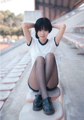 美女免费看片