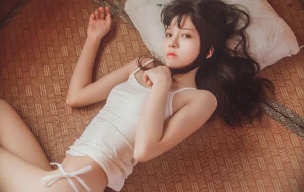 纯洁的轮舞曲在线