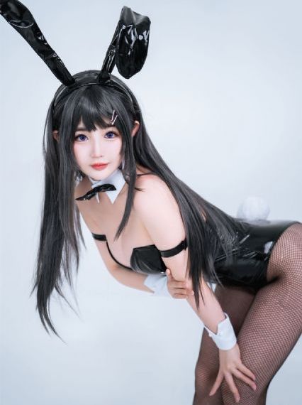 美丽女邻居交换3在线播放