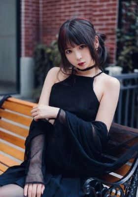 裙下野兽